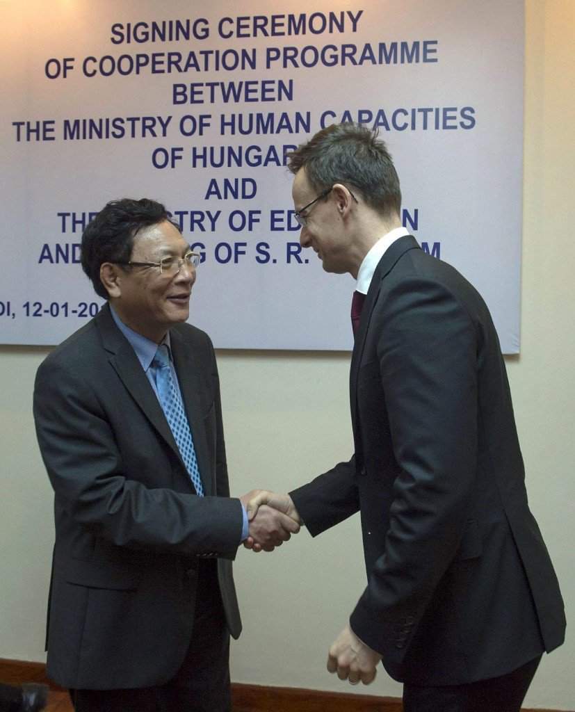Hungarys Foreign Minister To Visit Vietnam X