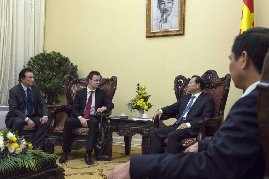 Hungarys Foreign Minister To Visit Vietnam X