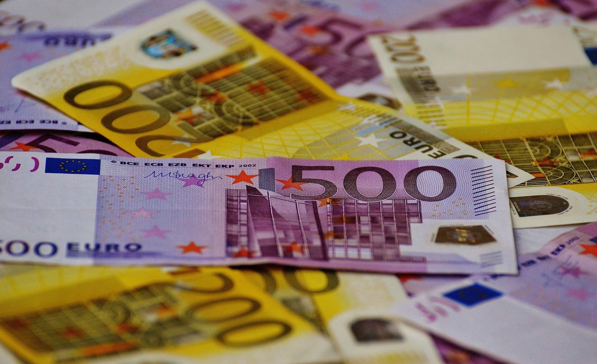 bani de corupție euro