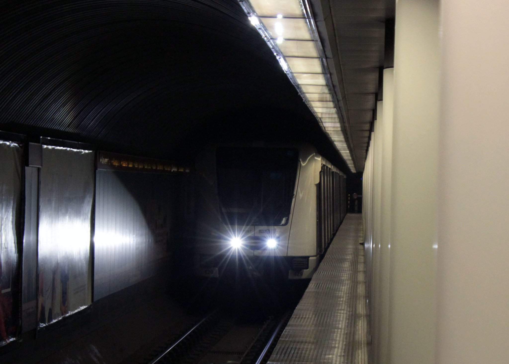 阿尔斯通 bkk-m2-metro-布达佩斯