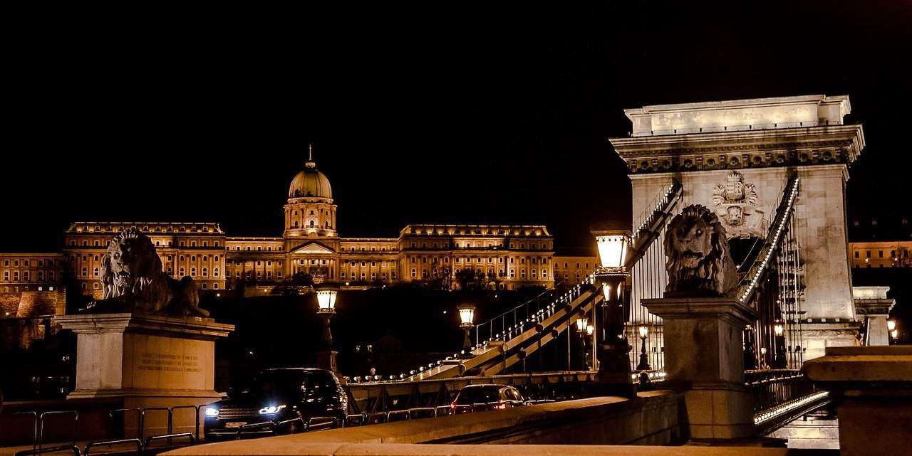 budapešť buda hrad řetězový most