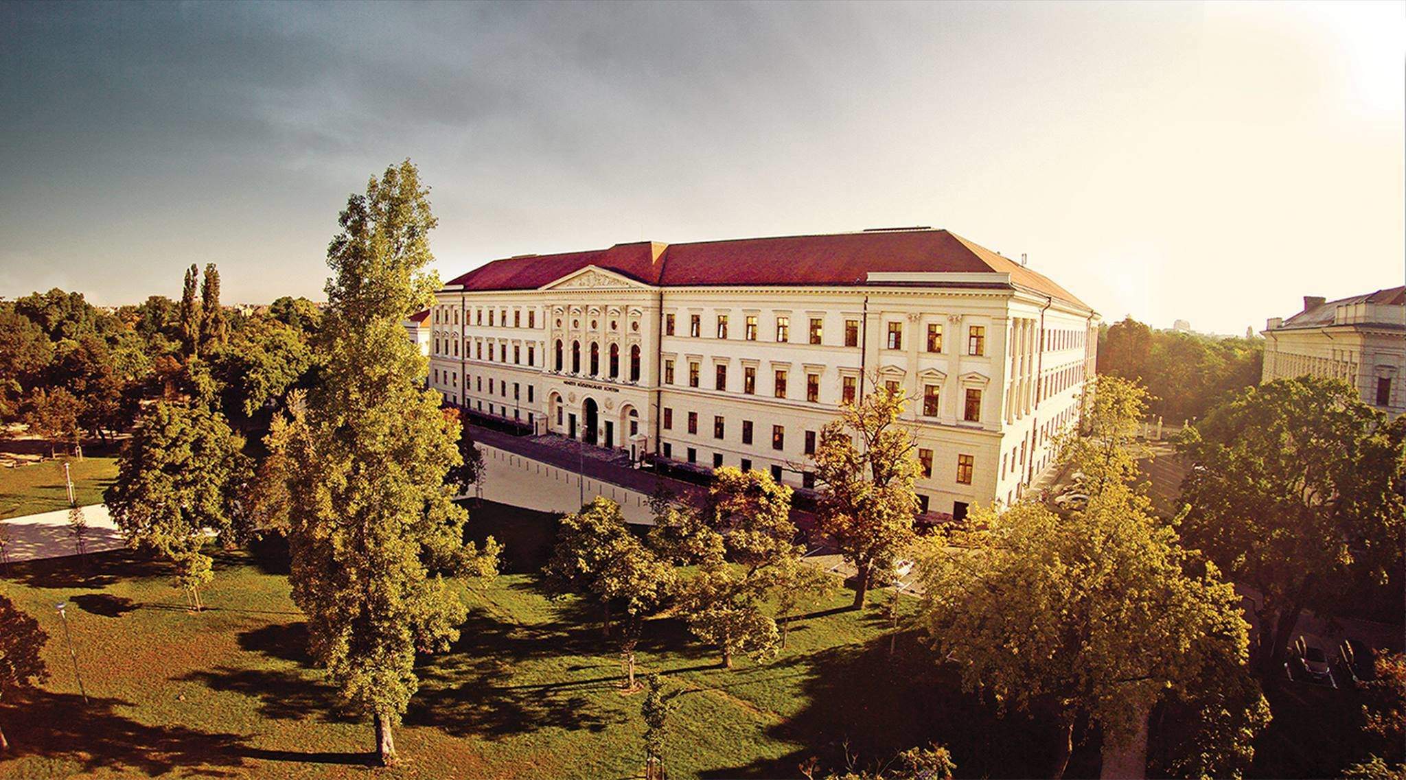 nke-национальный университет государственной службы