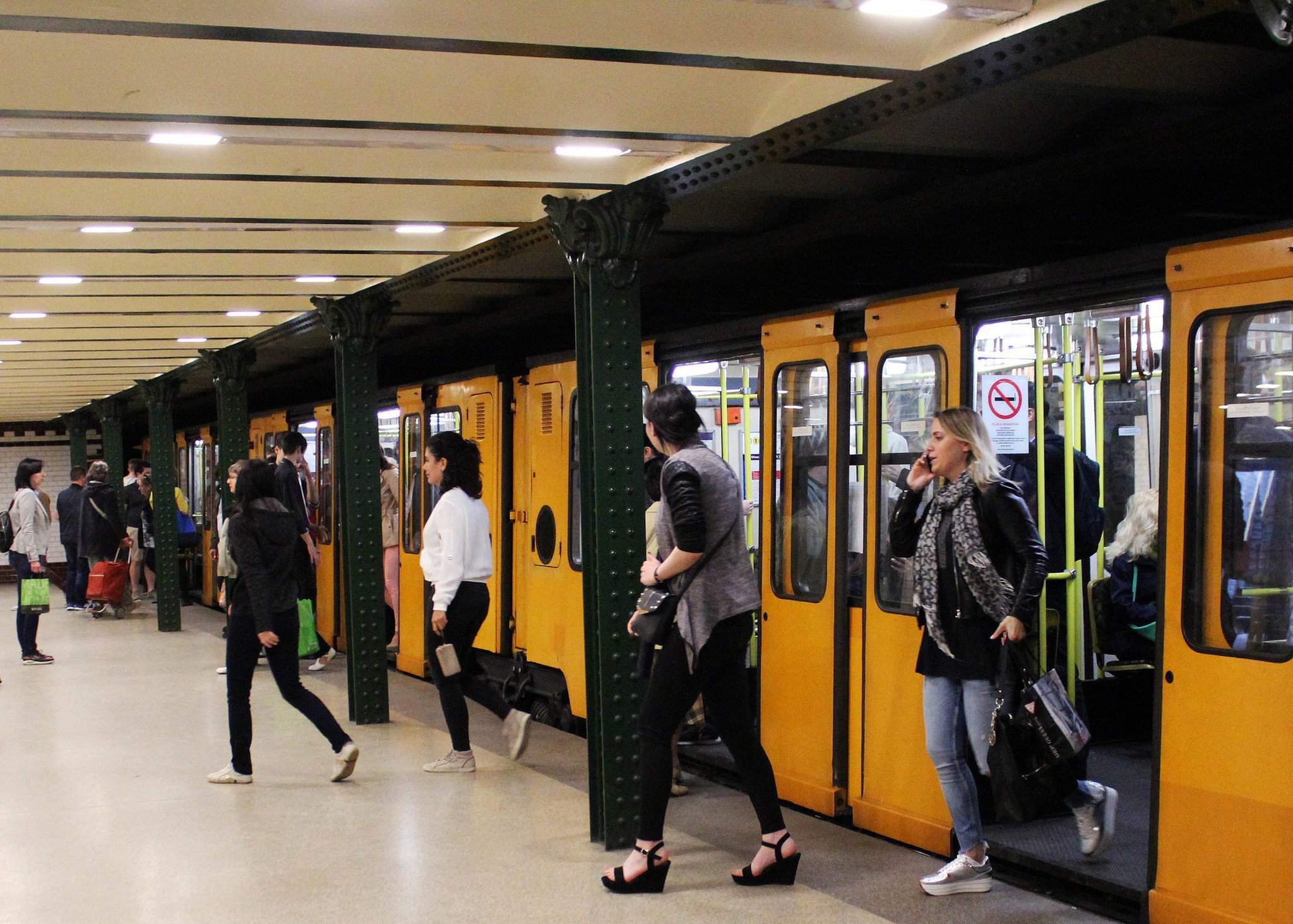 布達佩斯-地鐵-地下鐵路-bkk-bkv 2