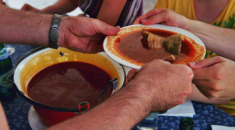 halászlé fisherman's soup