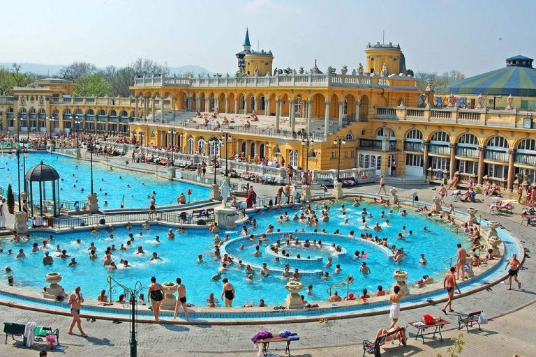 széchenyi bath