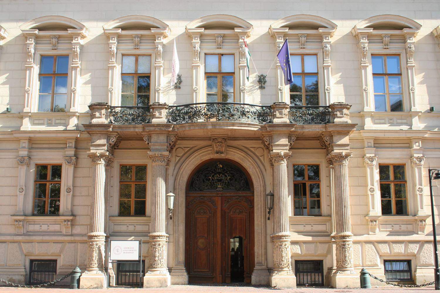 جامعة أندراسي بودابست