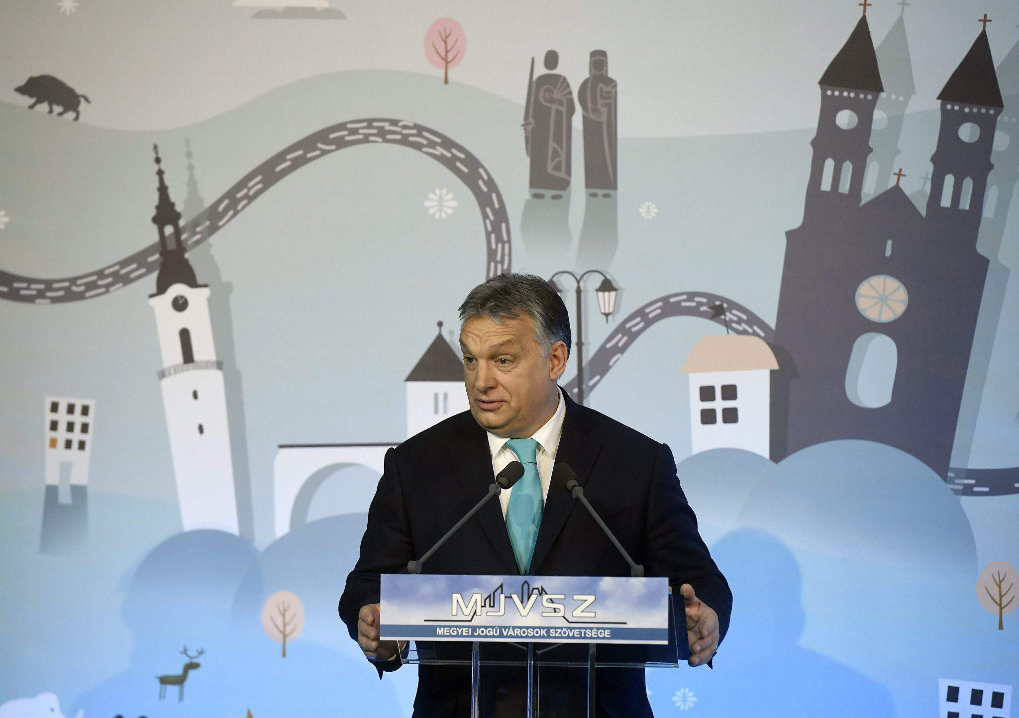 Виктор Орбан говорит Веспрем Премьер-министр