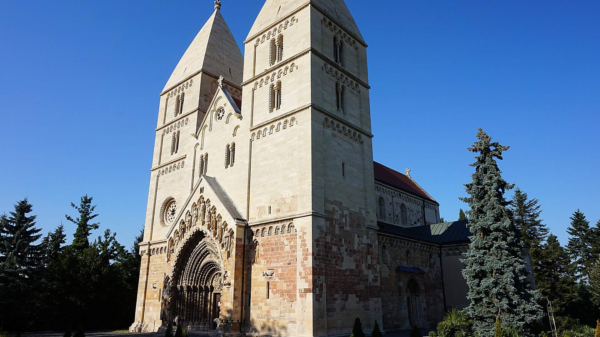 jáki templom Ják church basilica