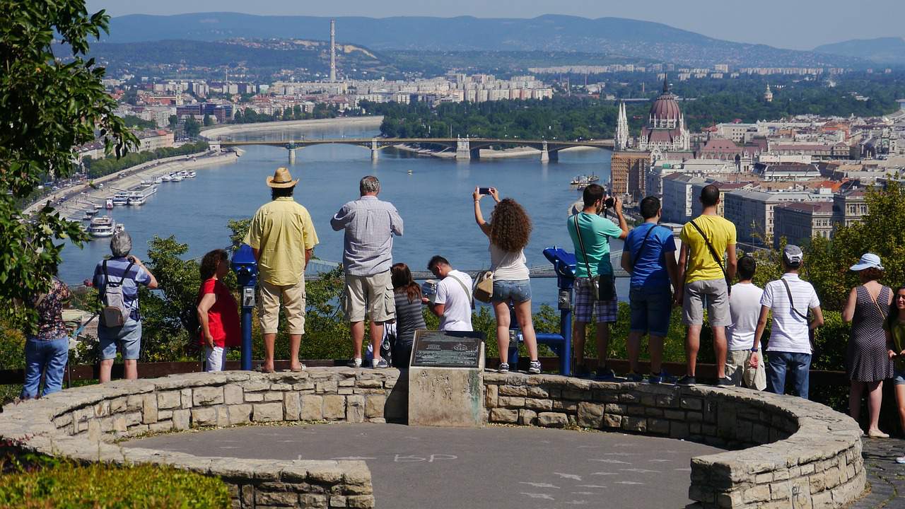 Gellérthegy Gellért Hill Pogled na Budimpeštu kilátás
