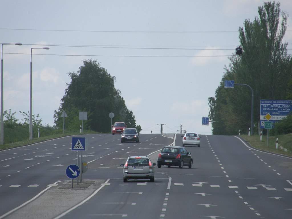 道路、ハンガリー