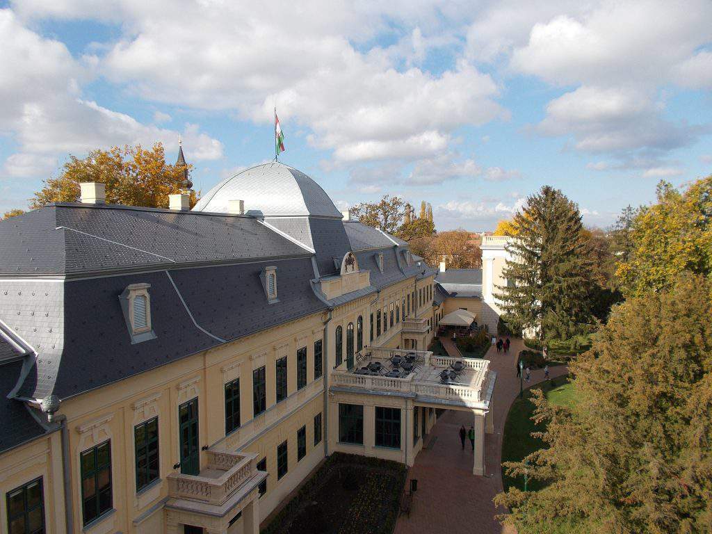 Almásy-kastély castle Gyula