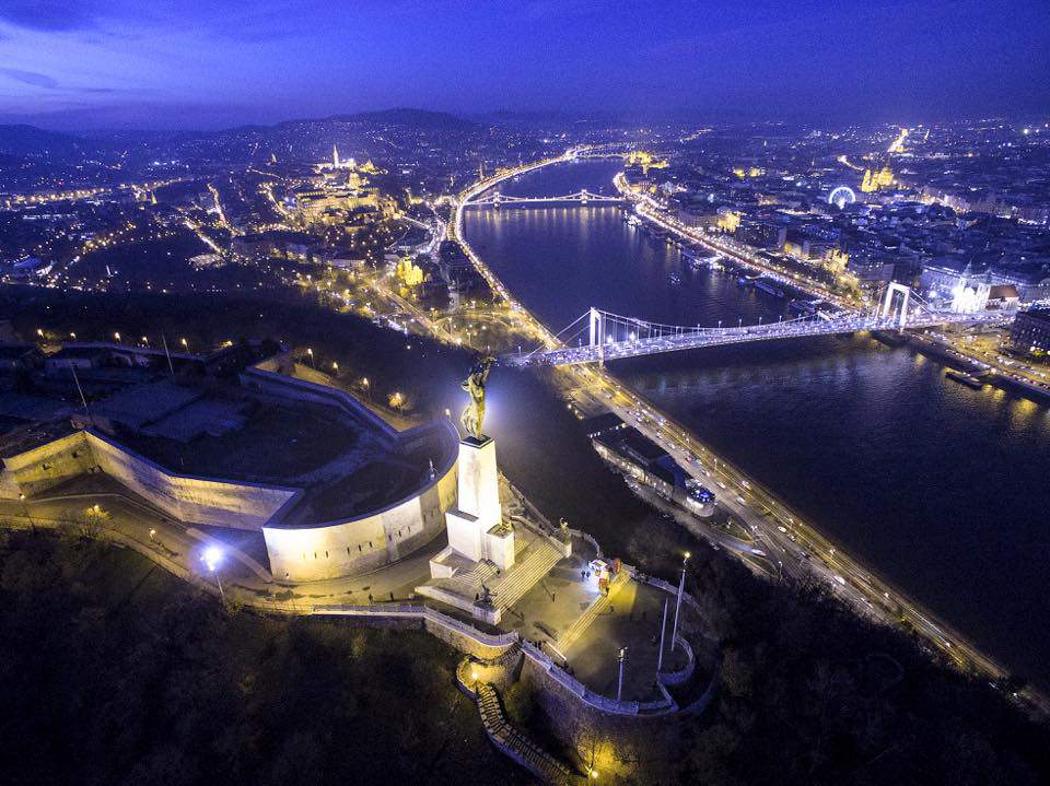 बुडापेस्ट रात की फोटोग्राफी