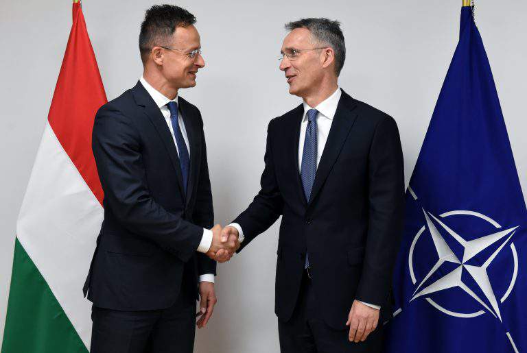 stoltenberg szijjártó