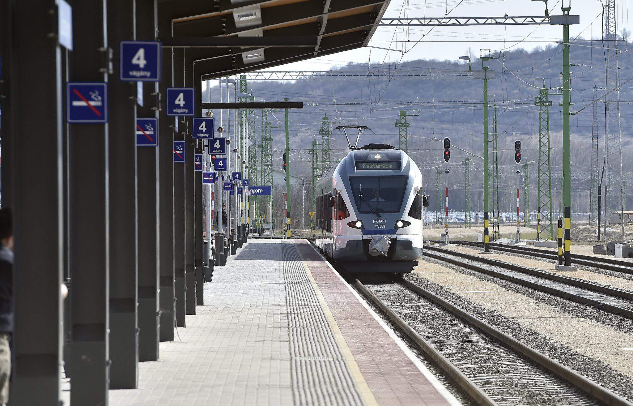 #train #Hongrie #MÁV #chemin de fer