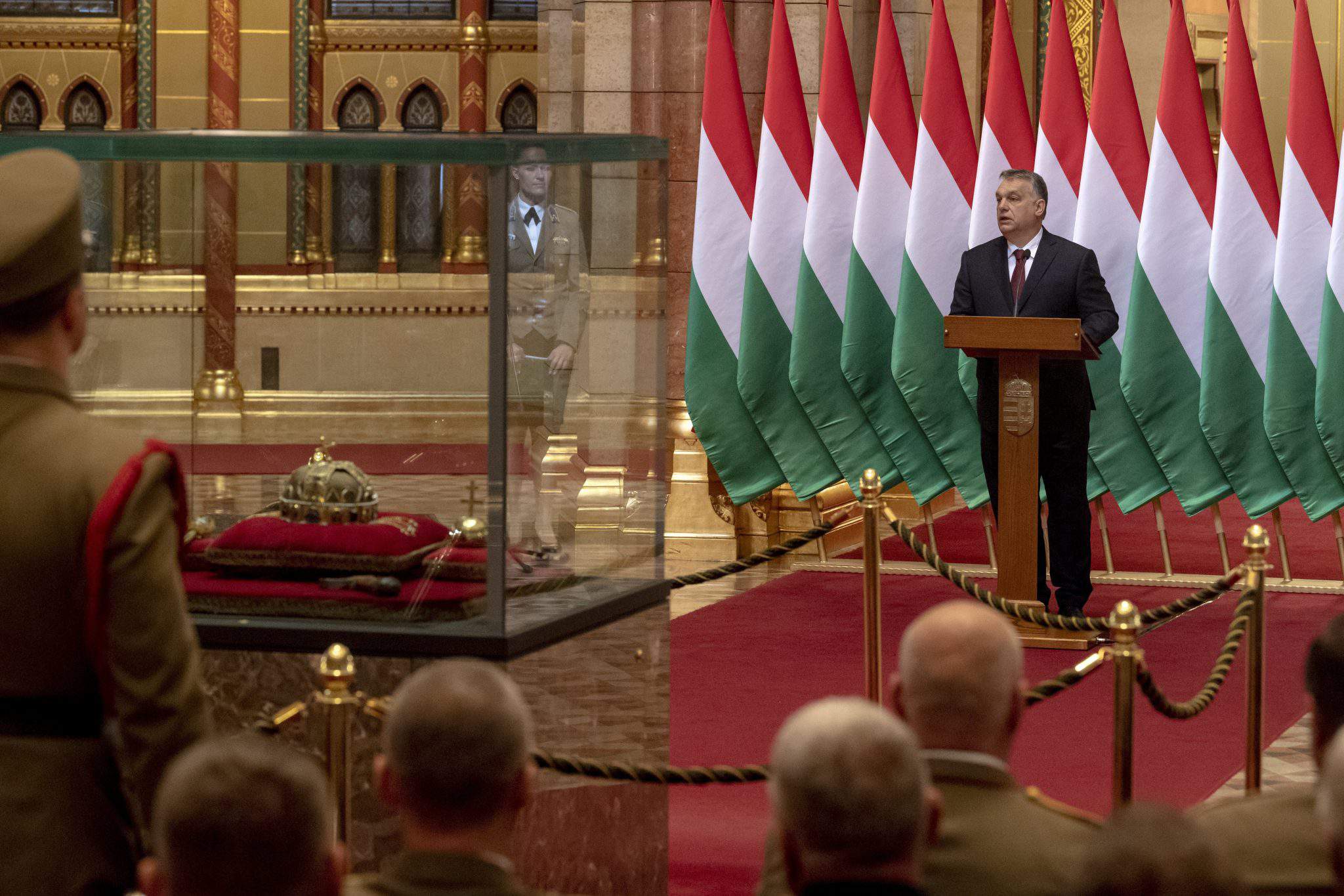 Difesa del parlamento di Viktor Orbán