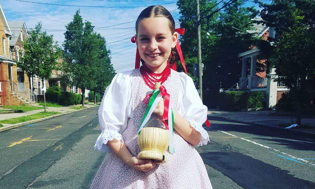 hungarian traditional dress festival
