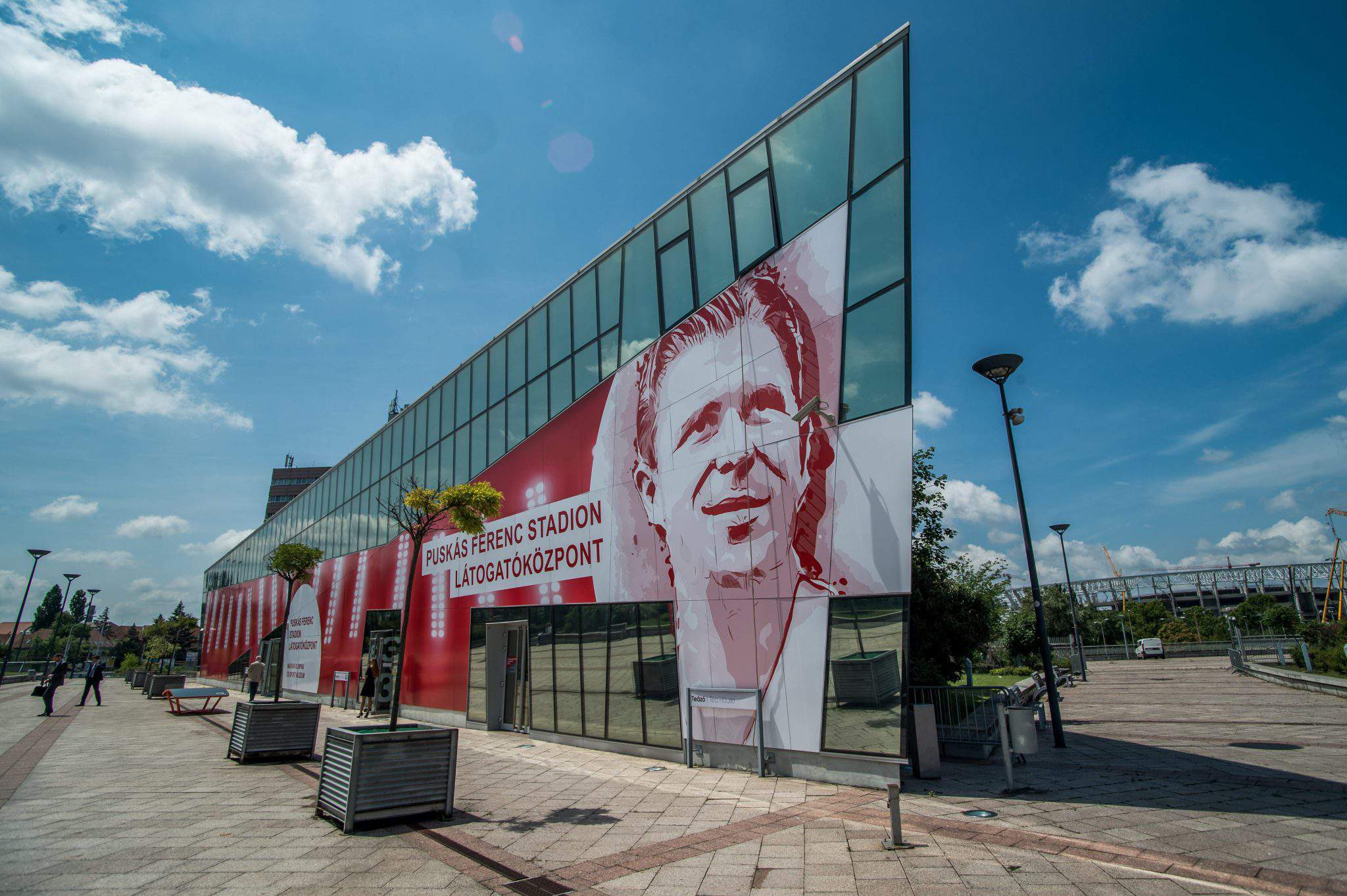 Ouverture du centre des visiteurs du stade Puskas Ferenc