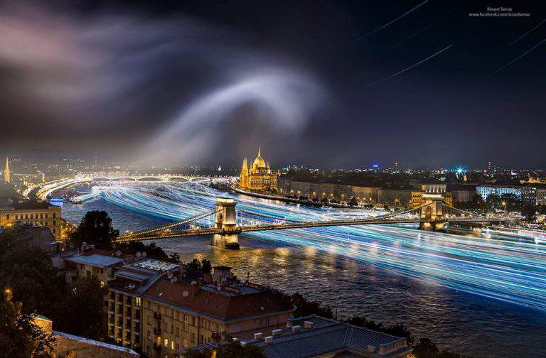 Budapest city lights tourism