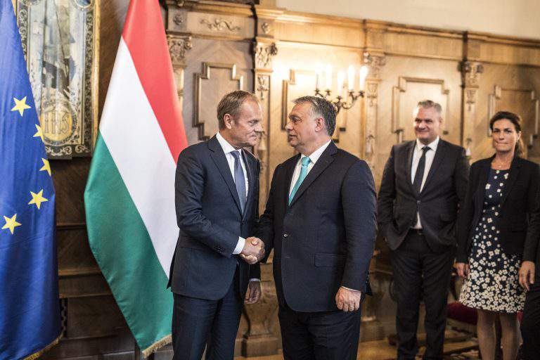 Hungría Unión Europea Orbán Tusk