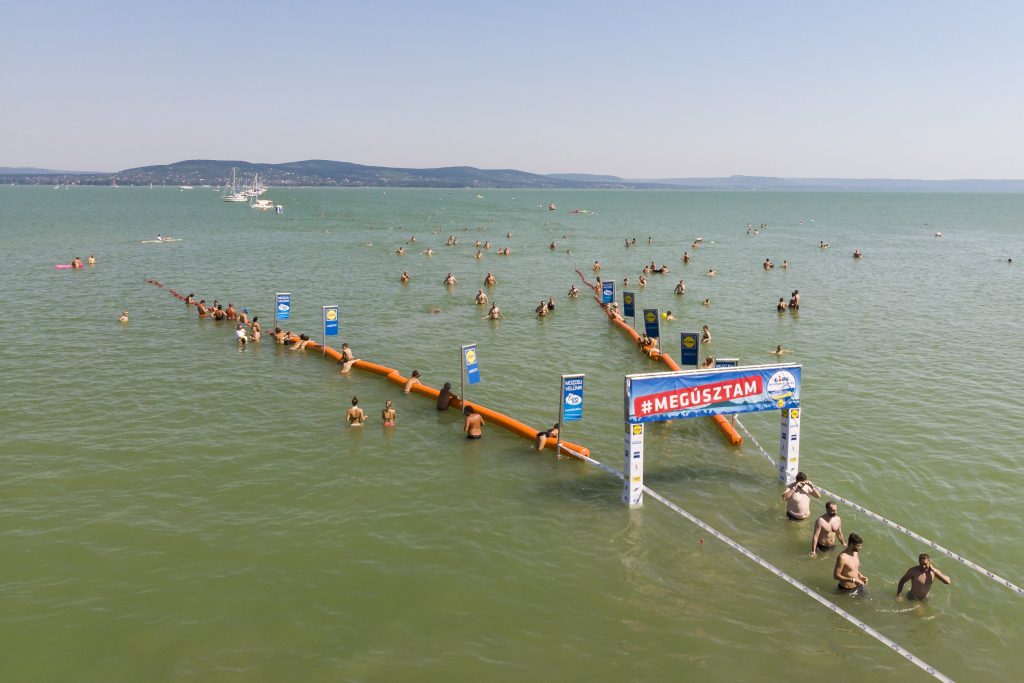 Natación en el lago Balatón