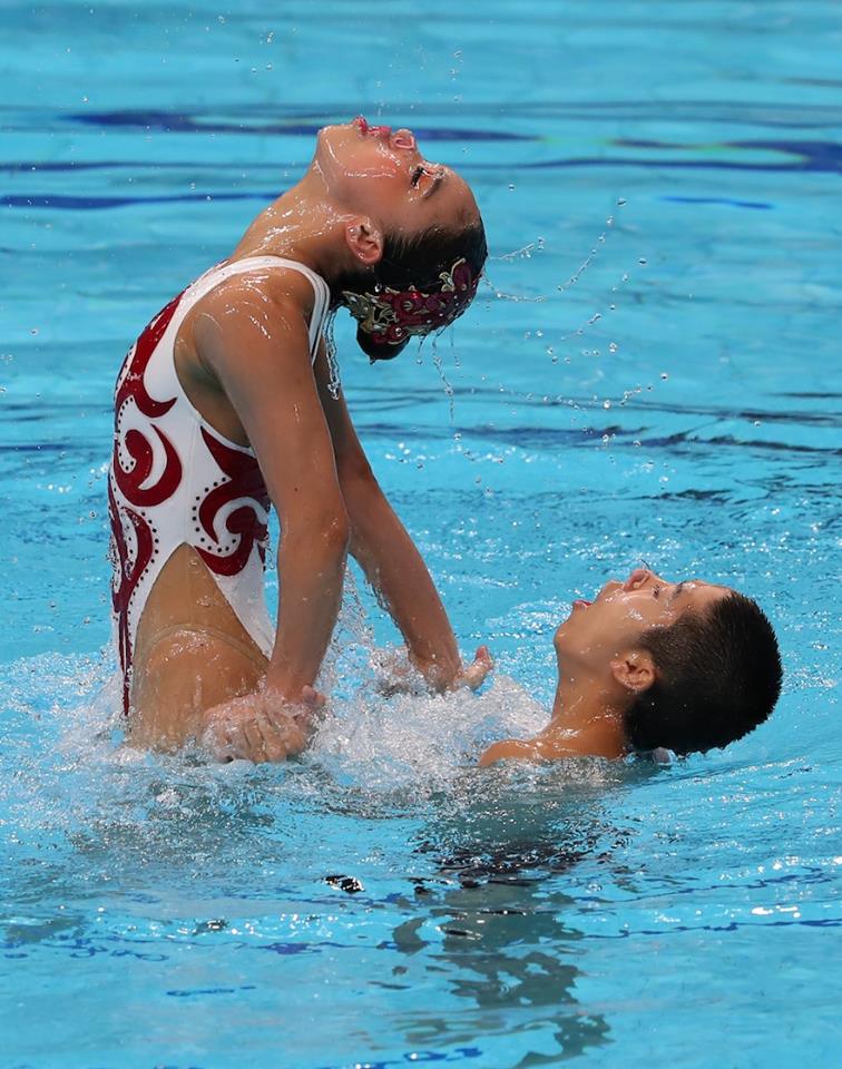 boy, girl, synchronised swimming