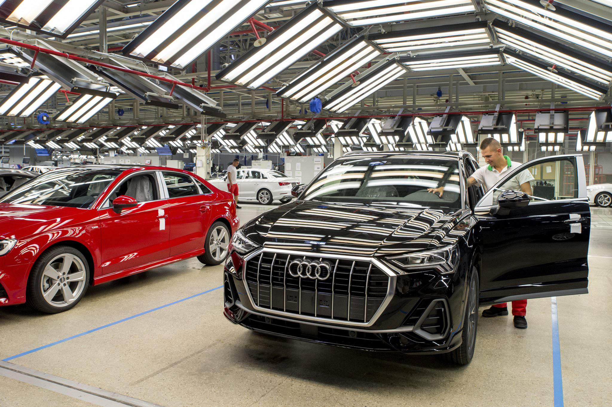 Завод Audi в Дьєрі
