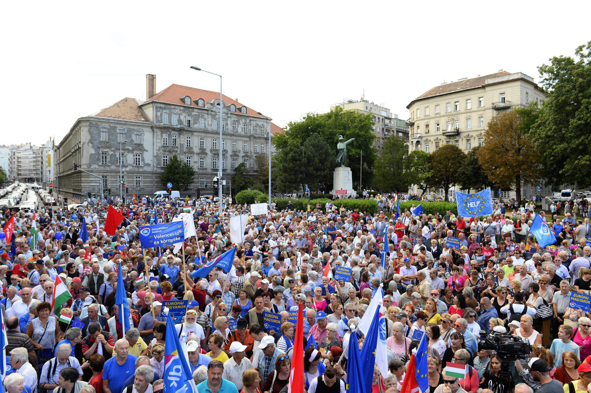 manifestación oposición Hungría