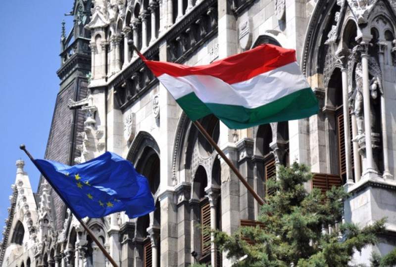 EU-Flagge Ungarn