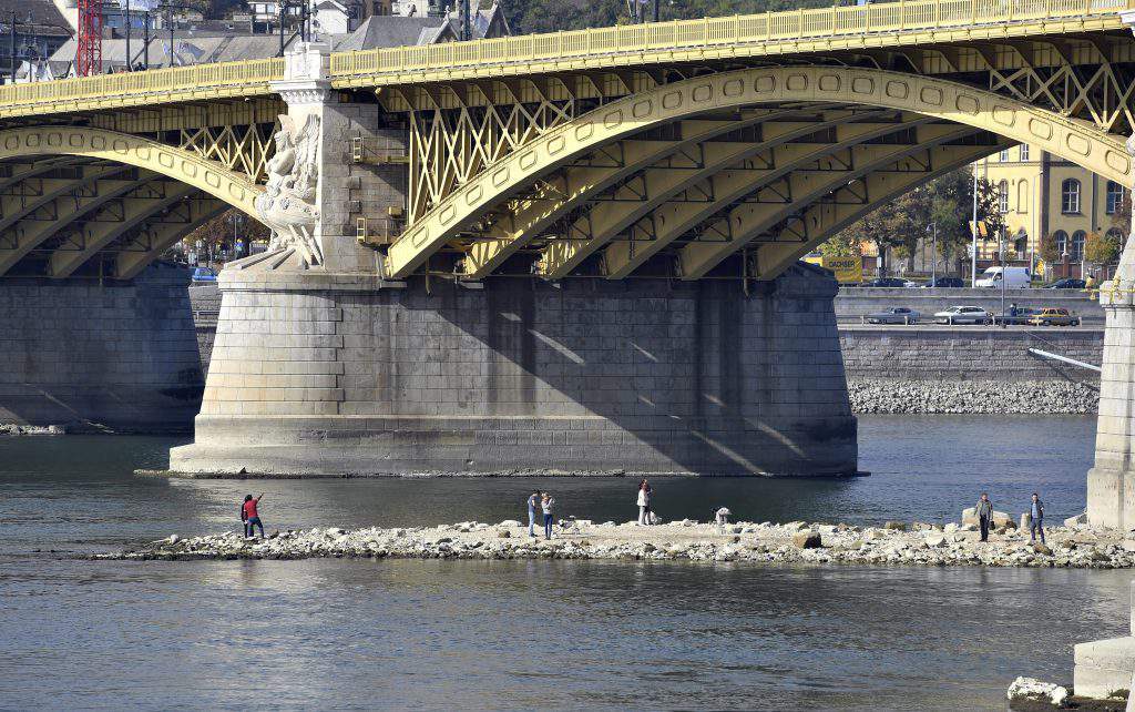 low water level Danube