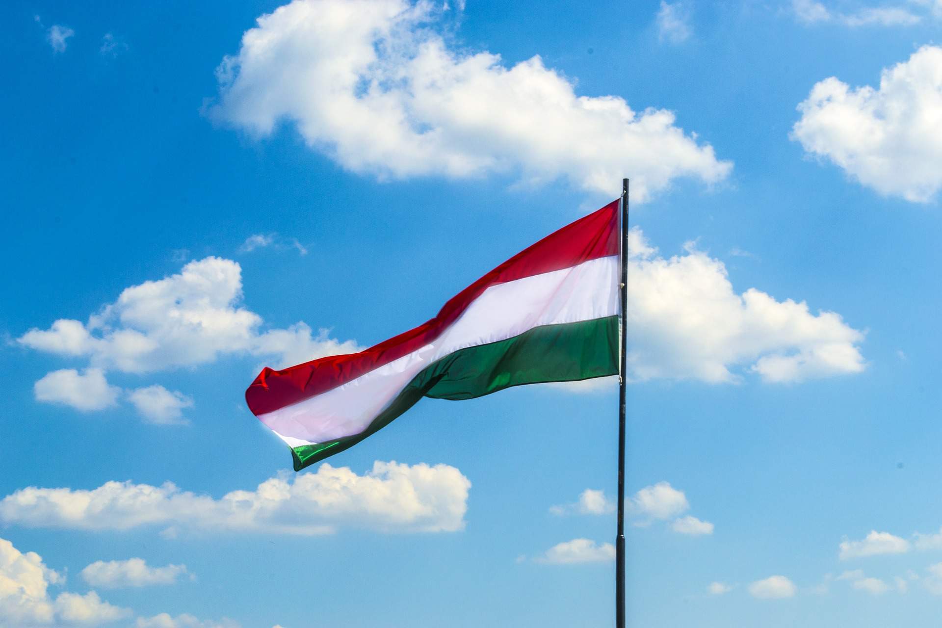 Maďarsko, vlajka, modrá, obloha
