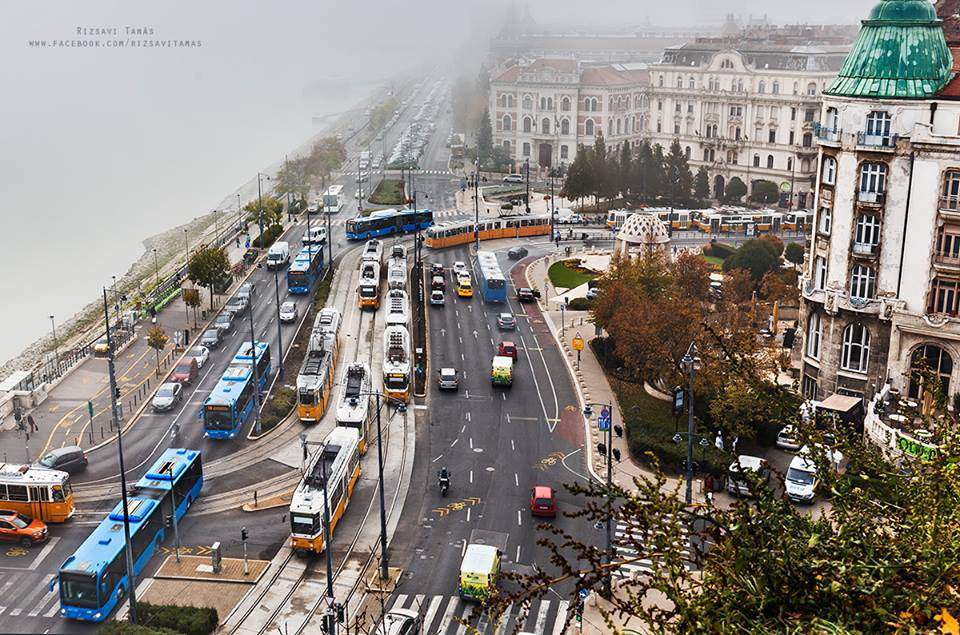 mlha Budapešť