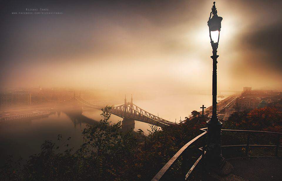 霧のブダペスト