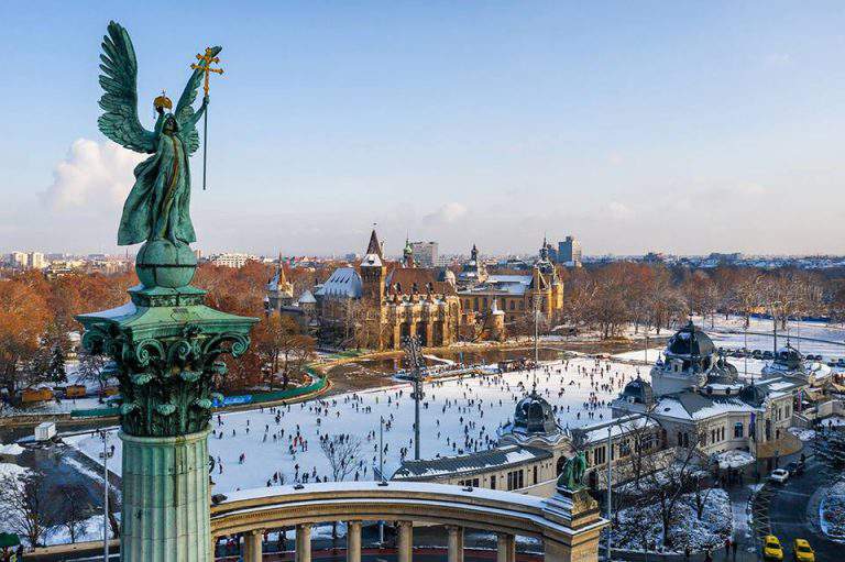 Winter Snow in Budapest