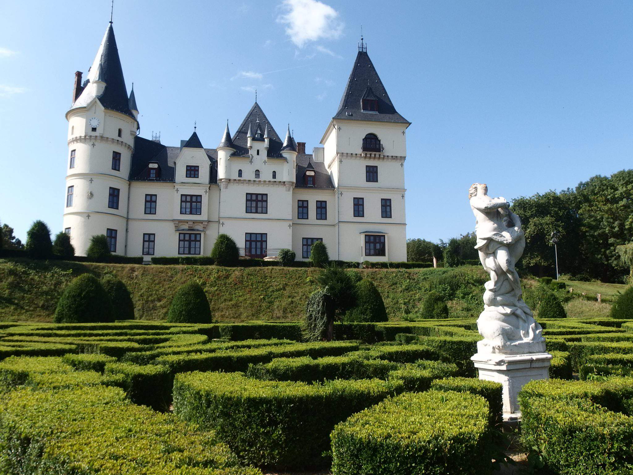 Andrássy Castle Tiszadob Kastély