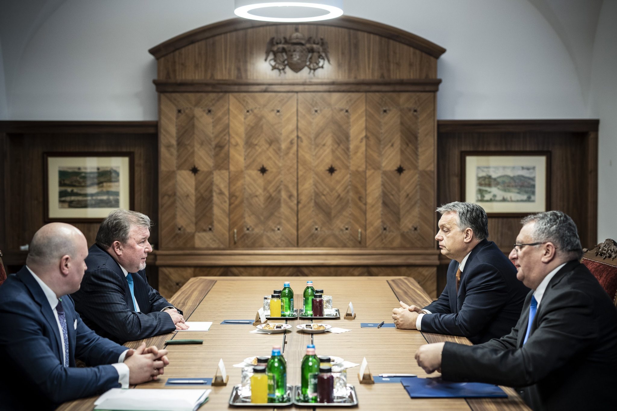 International-Investment-Bank-Ungaria-orbán