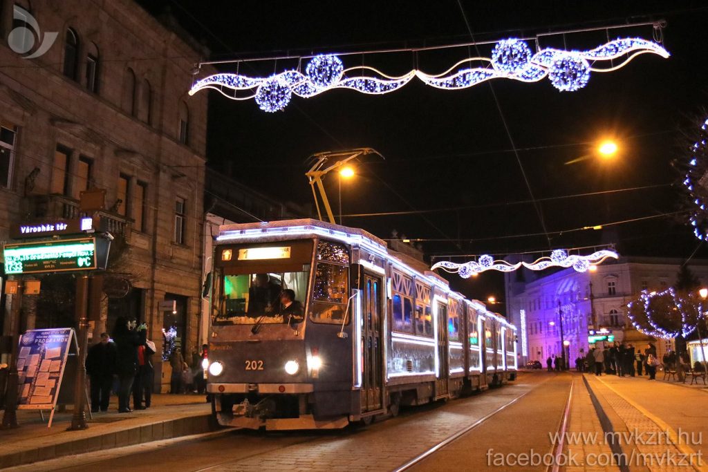 Miskolc, Straßenbahn, Advent, Verkehr
