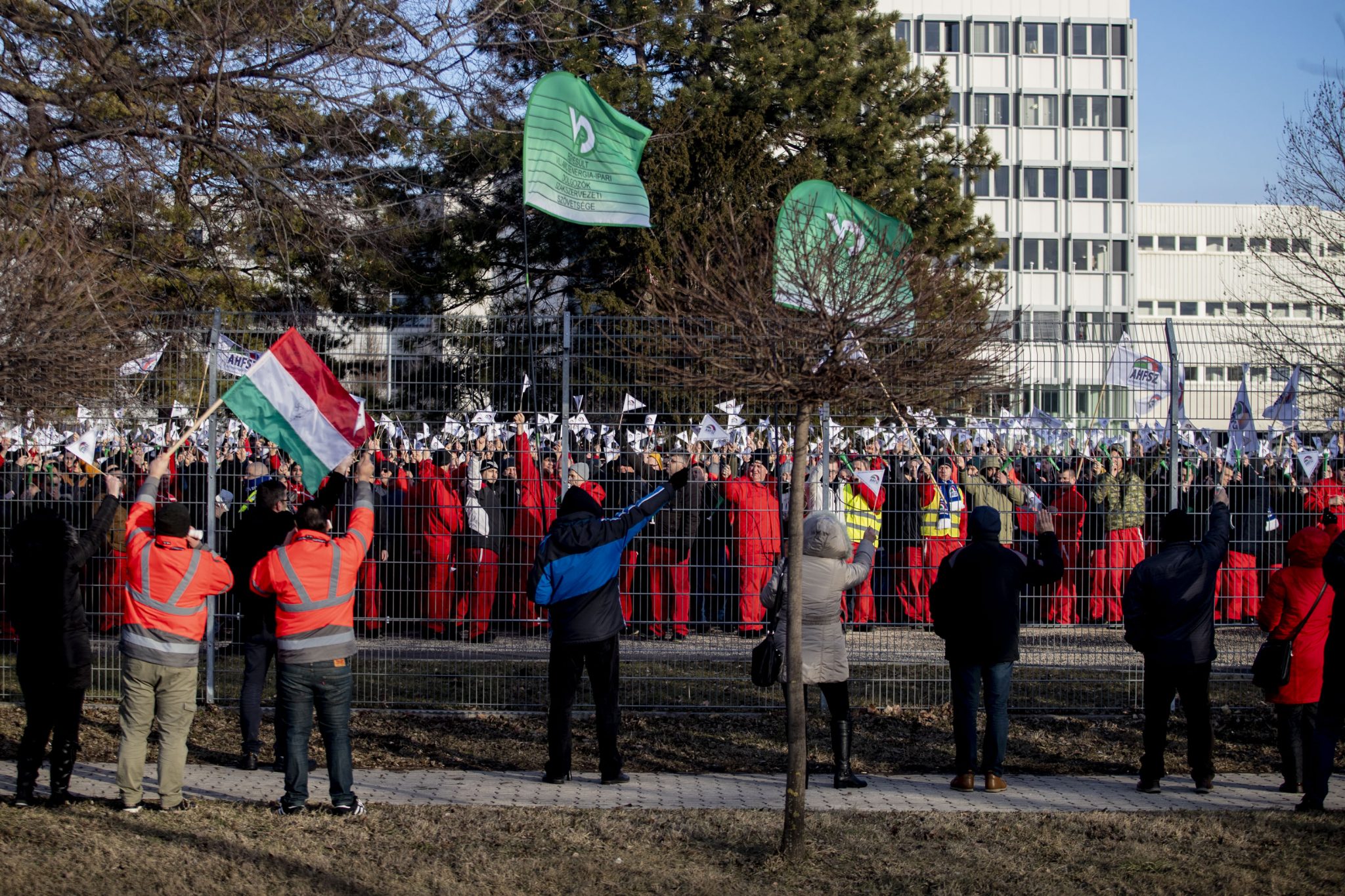 audi győr strike hungary