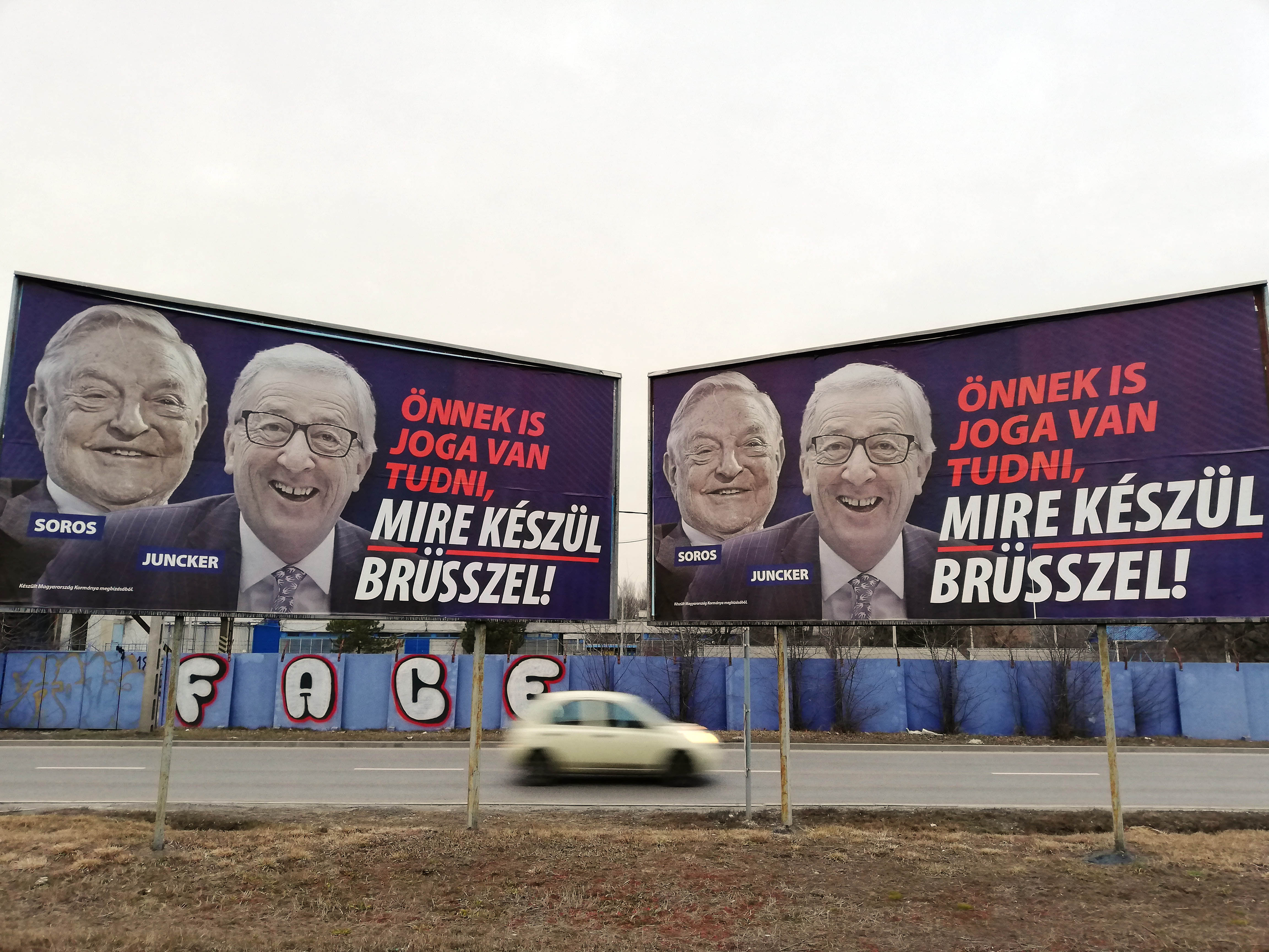 Billboardy Soros Juncker EU Maďarsko