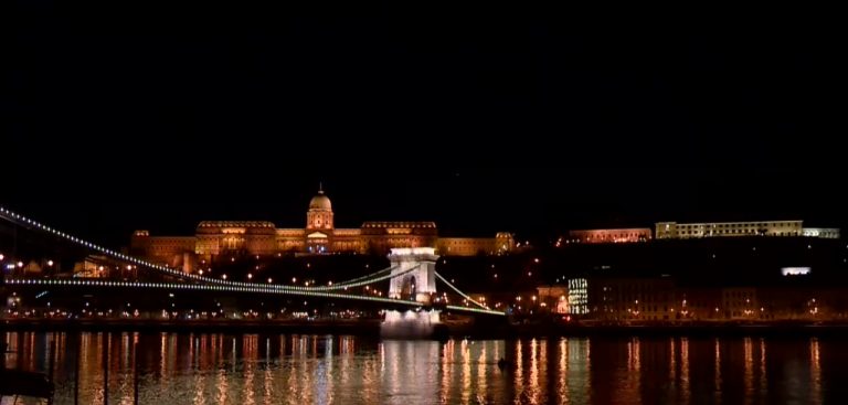 lánchíd buda castle budapest