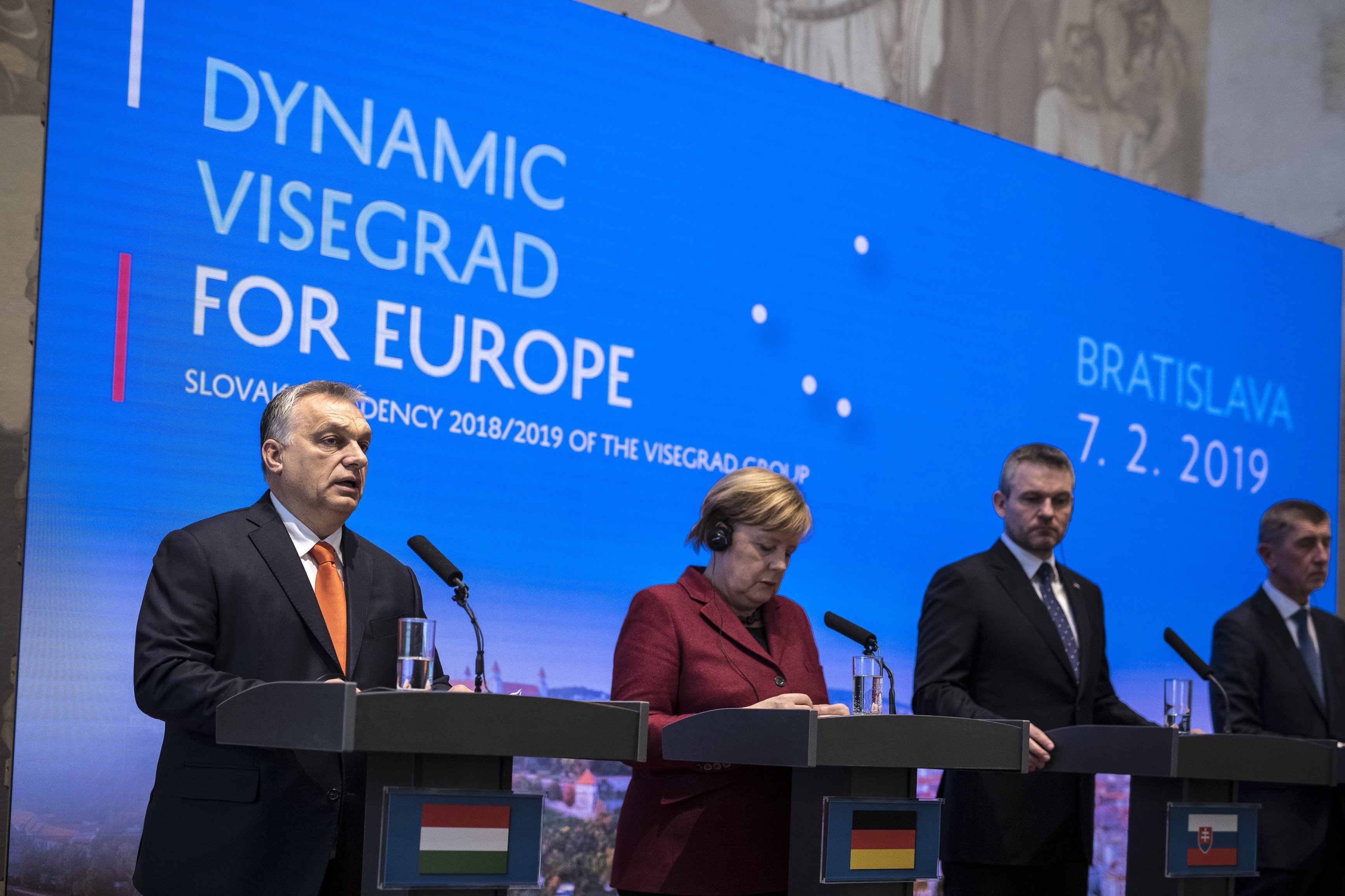 reunión de los primeros ministros del Grupo de Visegrad y la canciller alemana Angela Merkel