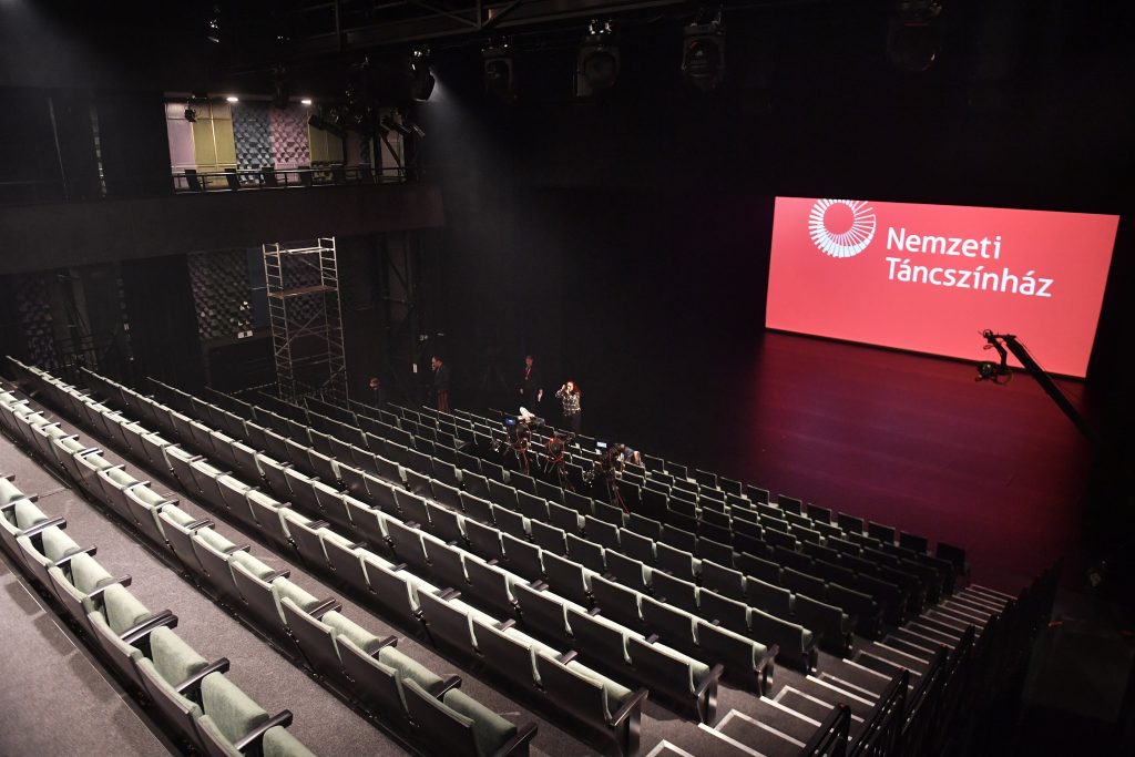 new national dance theatre