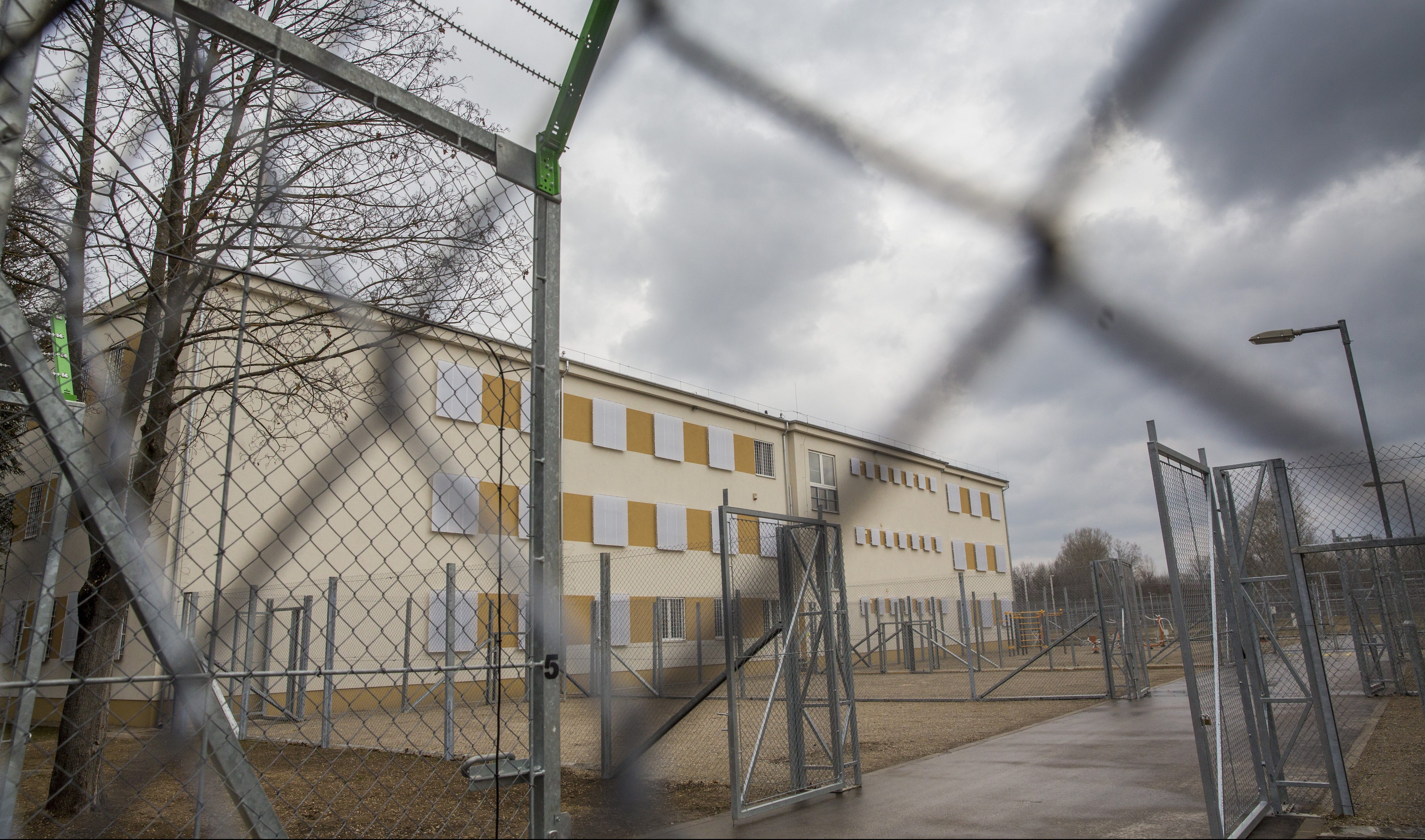 nouvelle prison Hongrie