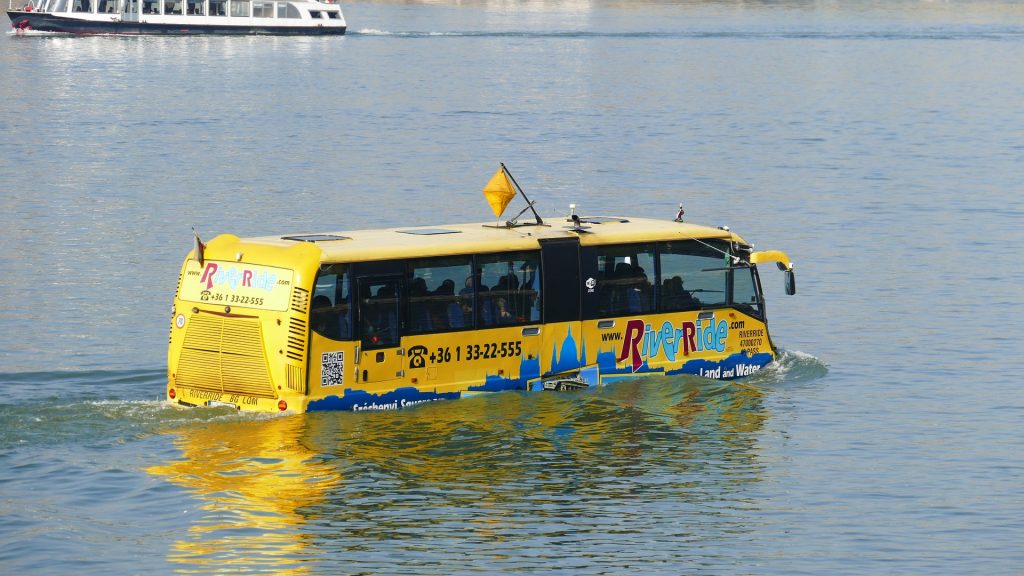 City bus, Budapest, tours, Danube tourist traps