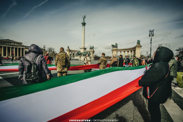 1,848-meter long Hungarian national flag in Budapest