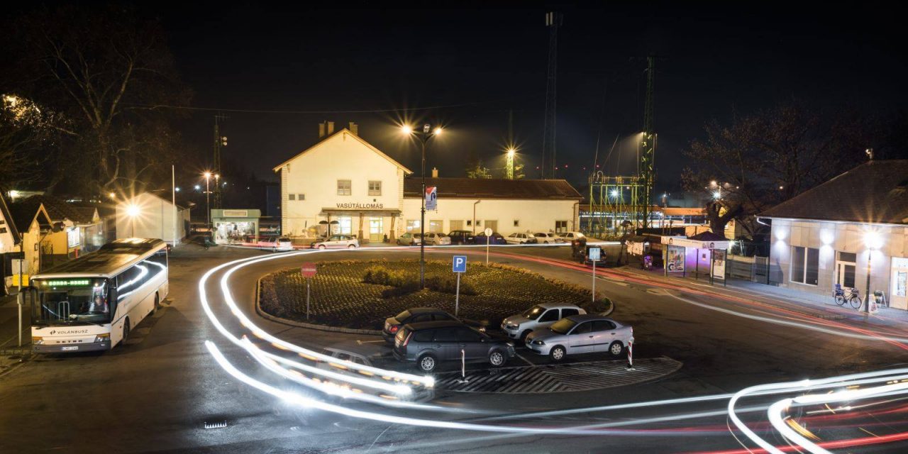 Monor, Hungary, town, railway, station, road