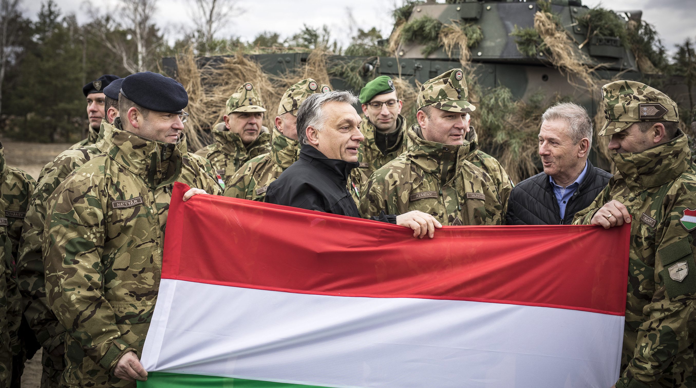 Orbán vojska NATO