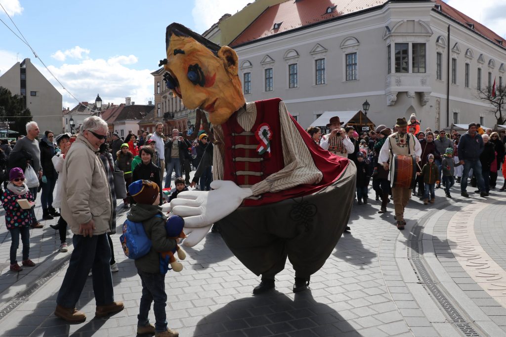 child Hungary march 15