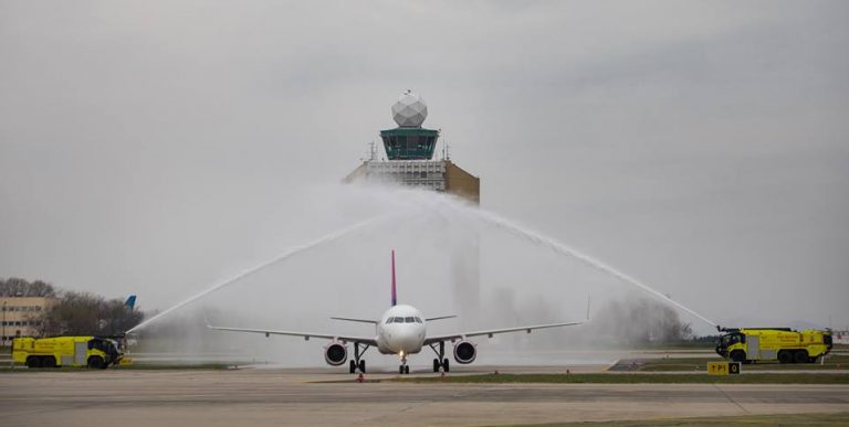 budapest airport runway