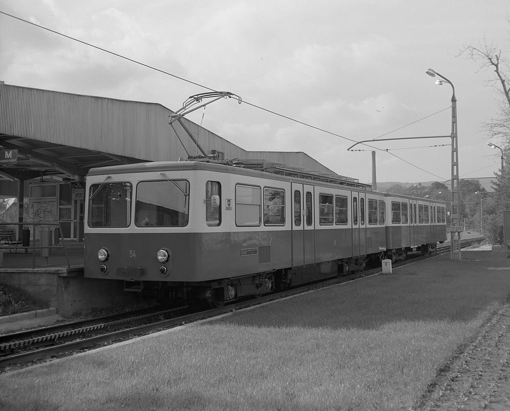Cogwheel Railway, Budapest, transport
