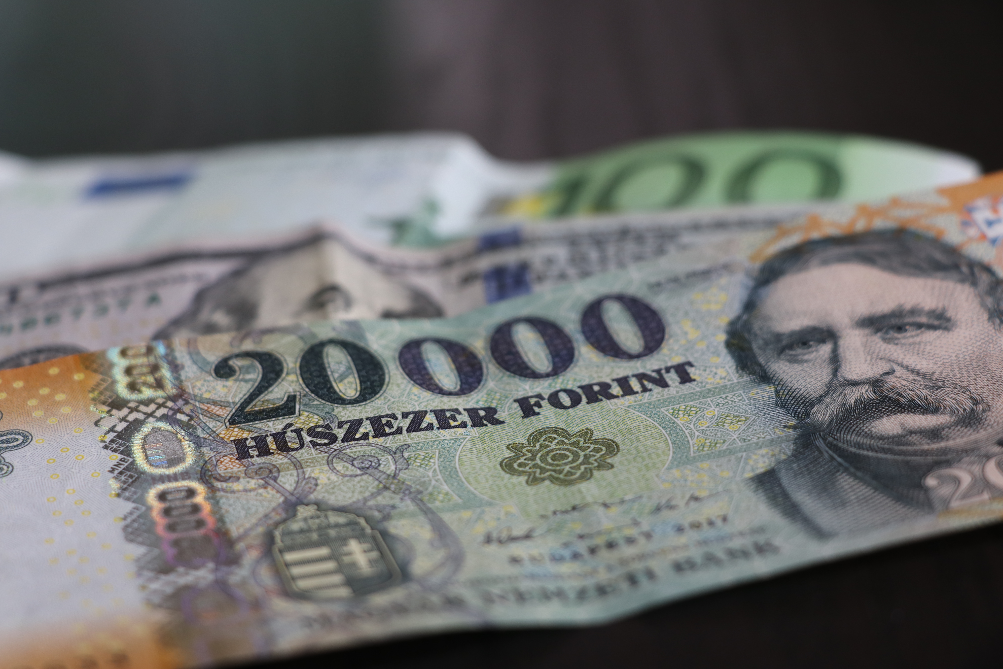 Kató alpár Tagesnachrichten Ungarn Forint Dollar Ungarn